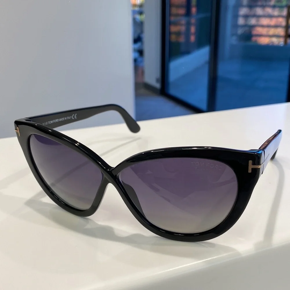 TomFord Sunglasses Polarized - Picture 4 of 11